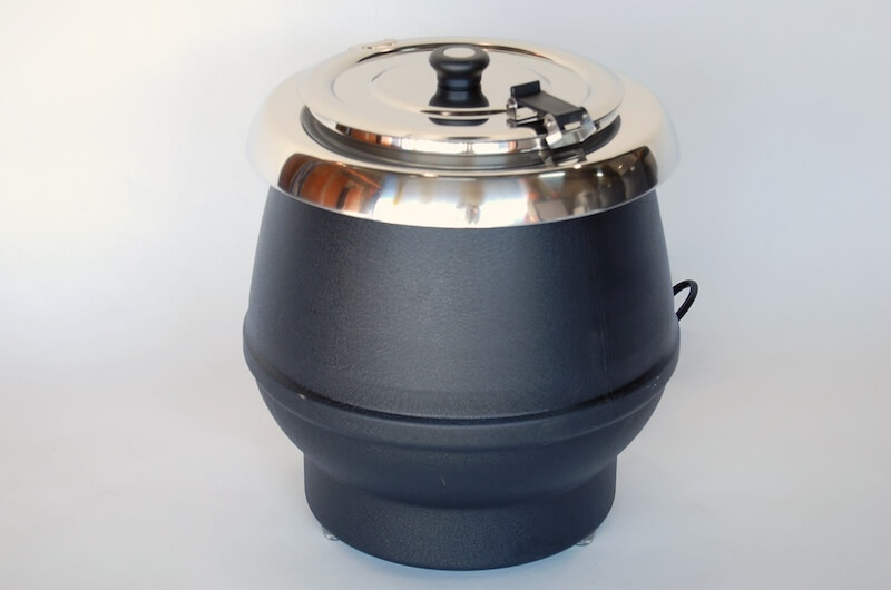 https://www.tentsandevents.com/wp-content/uploads/2017/12/6.20-black-electric-kettle-soup-warmer-10.5-quart.jpg